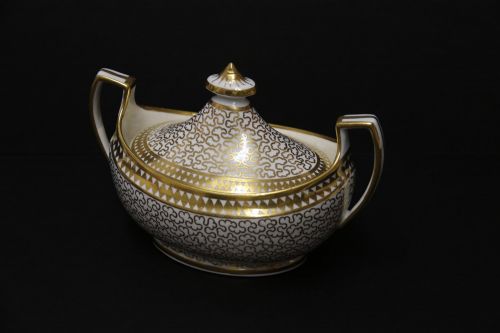 CHAMBERLAINS WORCESTER PORCELAIN SUCRIER AND COVER CIRCA 181015 - ADDITIONAL PHOTO 2