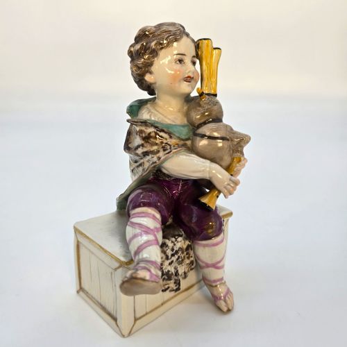 19TH CENTURY GERMAN PORCELAIN FIGURE BY THE VOLKSTEDT RUDOLSTADT FACTORY CIRCA 1880