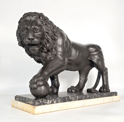 ANTIQUE MID 19TH C GRAND TOUR MEDICI LION SCULPTURE ON MARBLE PLINTH