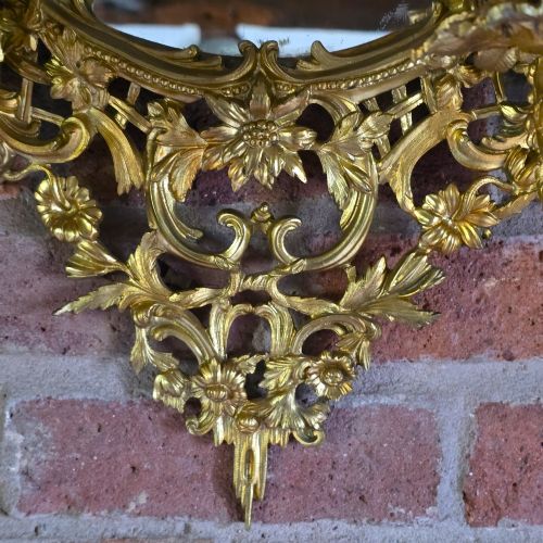 ANTIQUE FRENCH 19TH CENTURY ORMOLU WALL MIRROR WITH SIX BRANCH CANDELABRA CIRCA 1860 - ADDITIONAL PHOTO 5