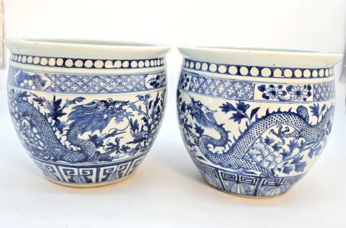 PAIR OF LATE 19TH CENTURY CHINESE BLUE AND WHITE PORCELAIN JARDINIRES - ADDITIONAL PHOTO 2
