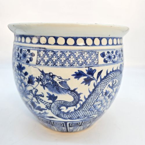 PAIR OF LATE 19TH CENTURY CHINESE BLUE AND WHITE PORCELAIN JARDINIRES - ADDITIONAL PHOTO 7