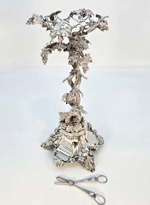 A SUPERB MID 19TH CENTURY ENGLISH SILVER PLATED CUT GLASS TABLE CENTREPIECE CIRCA 1860 - ADDITIONAL PHOTO 11