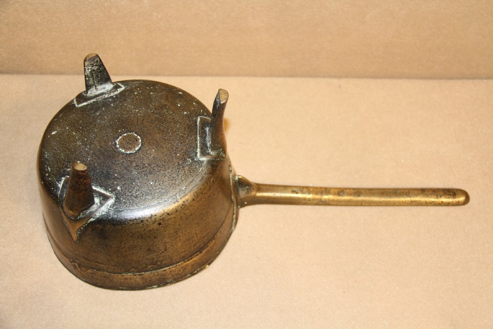 A rare early 18th century bronze Welsh Skillet View V