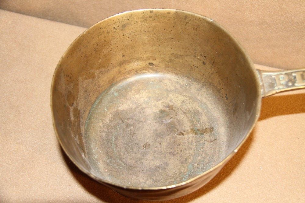 A rare early 18th century bronze Welsh Skillet View VII