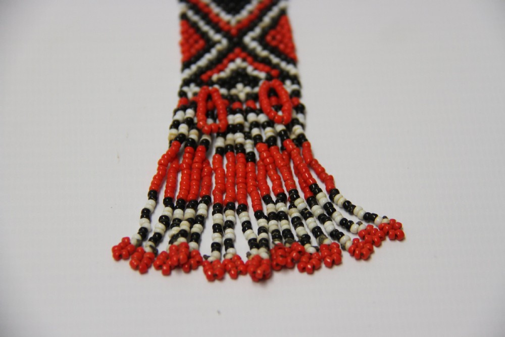 Beadwork necklace and bracelet Art Deco period View IV