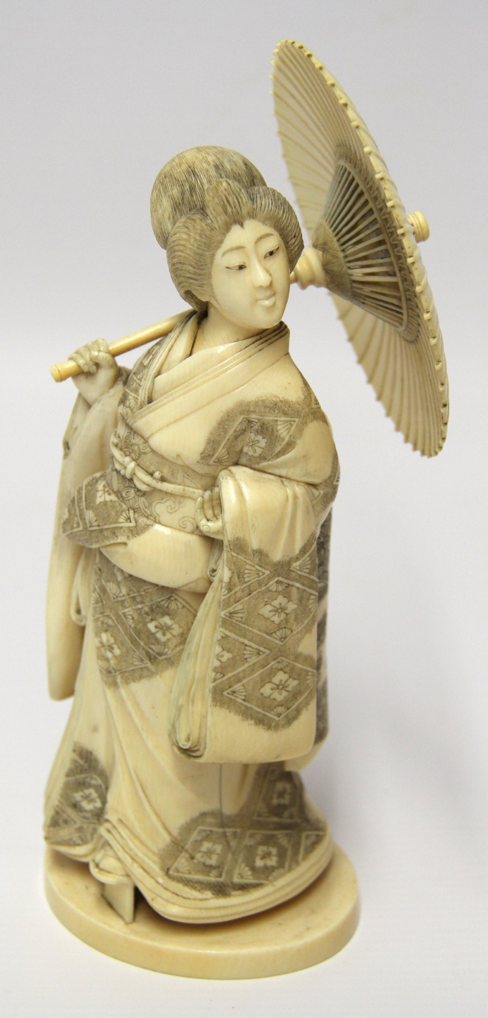 A superb Japanese ivory Okimono