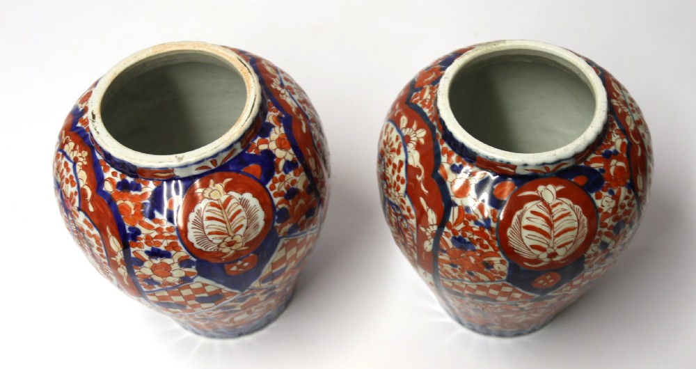 A large pair of Japanese Imari Ginger Jars with covers View XII
