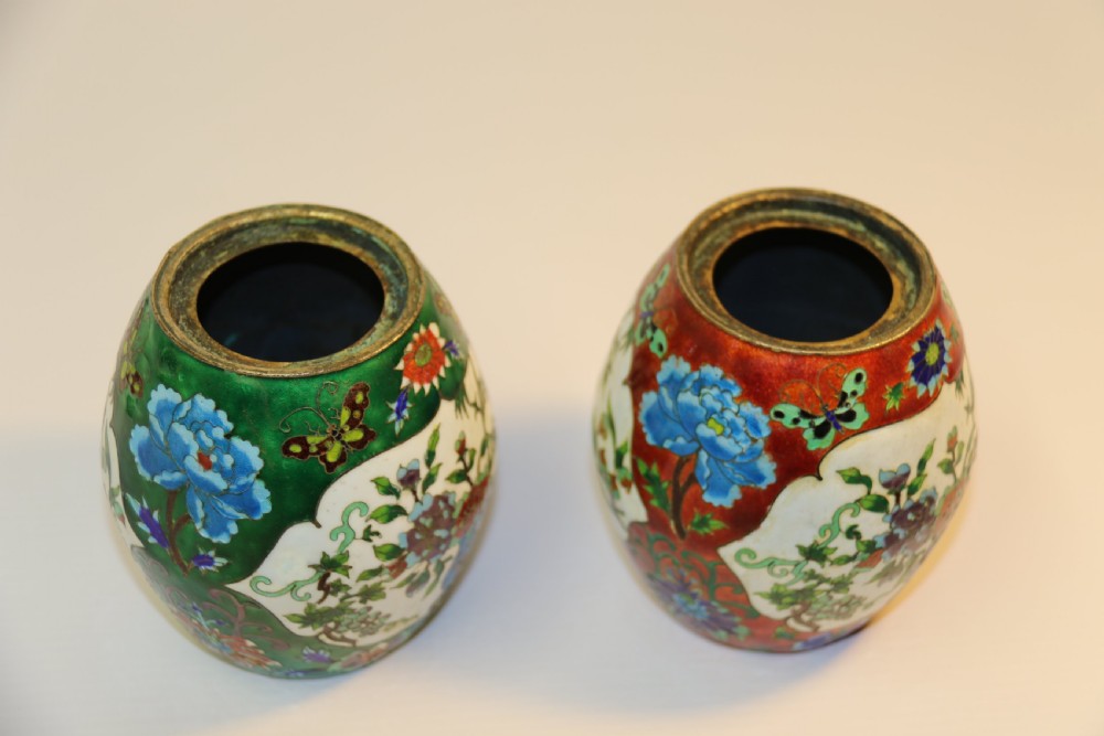 A pair of Japanese cloisonné Jars with covers View III