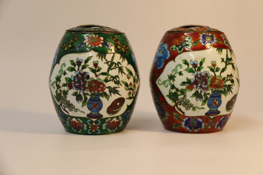 A pair of Japanese cloisonné Jars with covers View IV