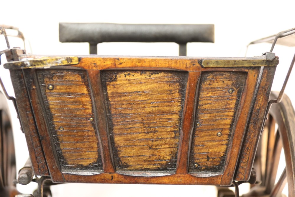 A fine model of a Horse Drawn Carriage View XI