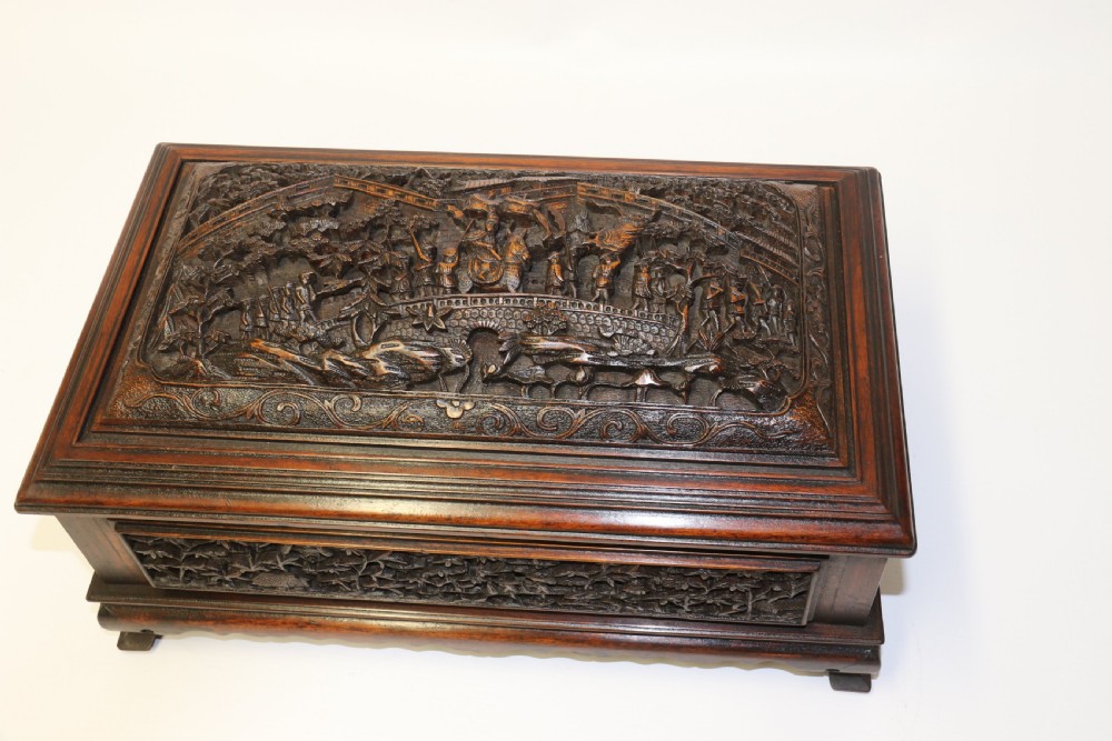 Chinese carved jewel casket View VIII