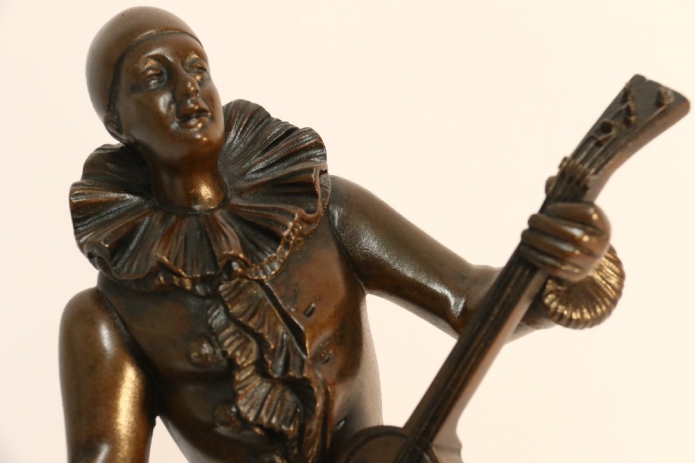 Bronze study of a singing Pierrot signed Raphael View VII