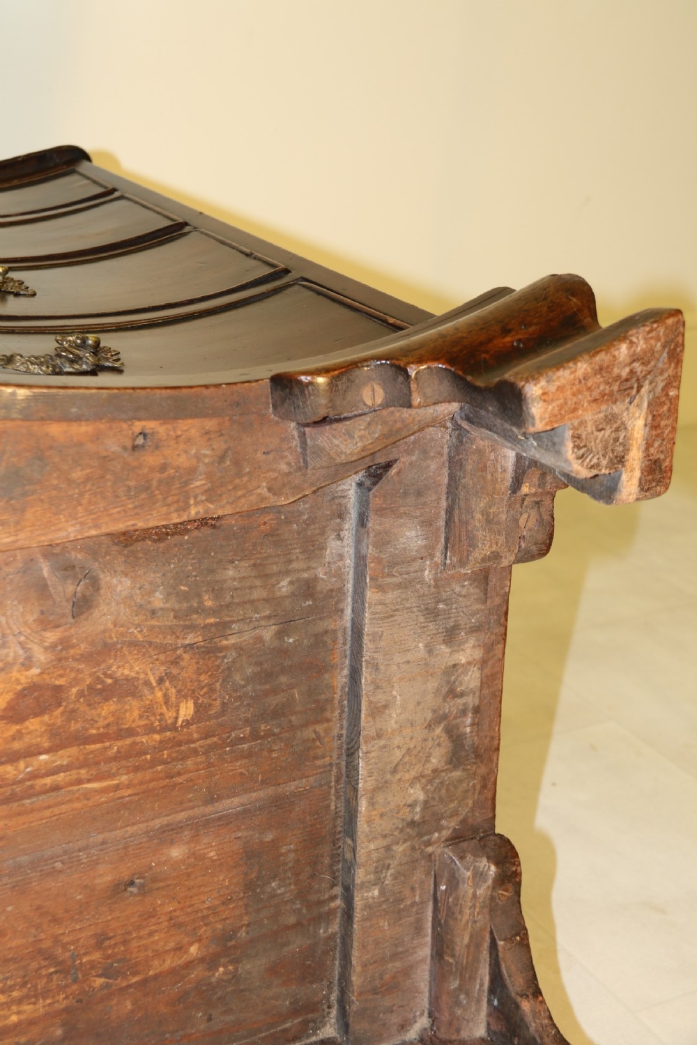 A Chippendale period Serpentine Fronted Mahogany Chest of Drawers View XII