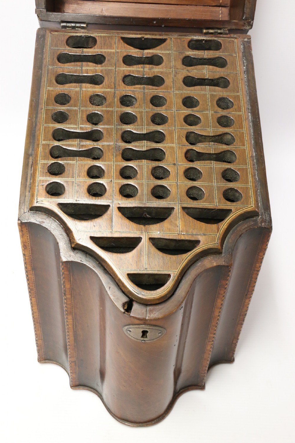 A fine Georgian Mahogany Cutlery Box, Circa 1760 View XII