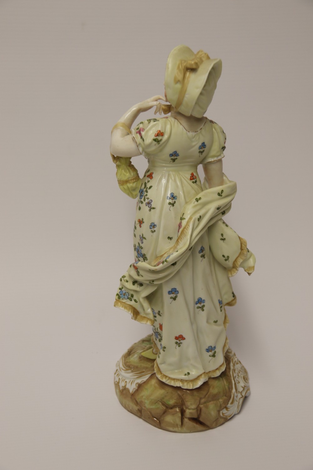 A superb pair of late 19th century Rudolstadt Volkstedt Figures   View XIII