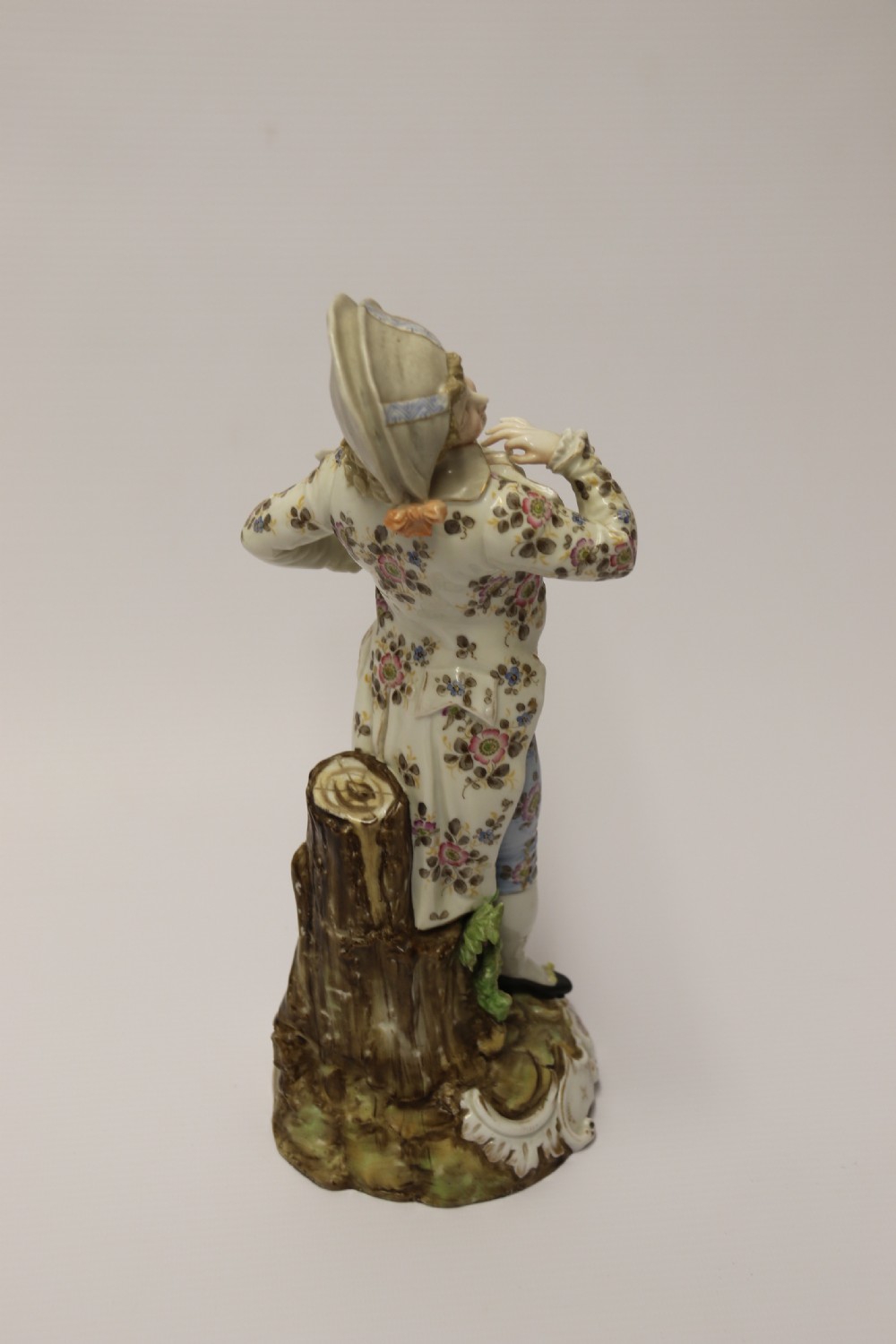 A superb pair of late 19th century Rudolstadt Volkstedt Figures   View XXII