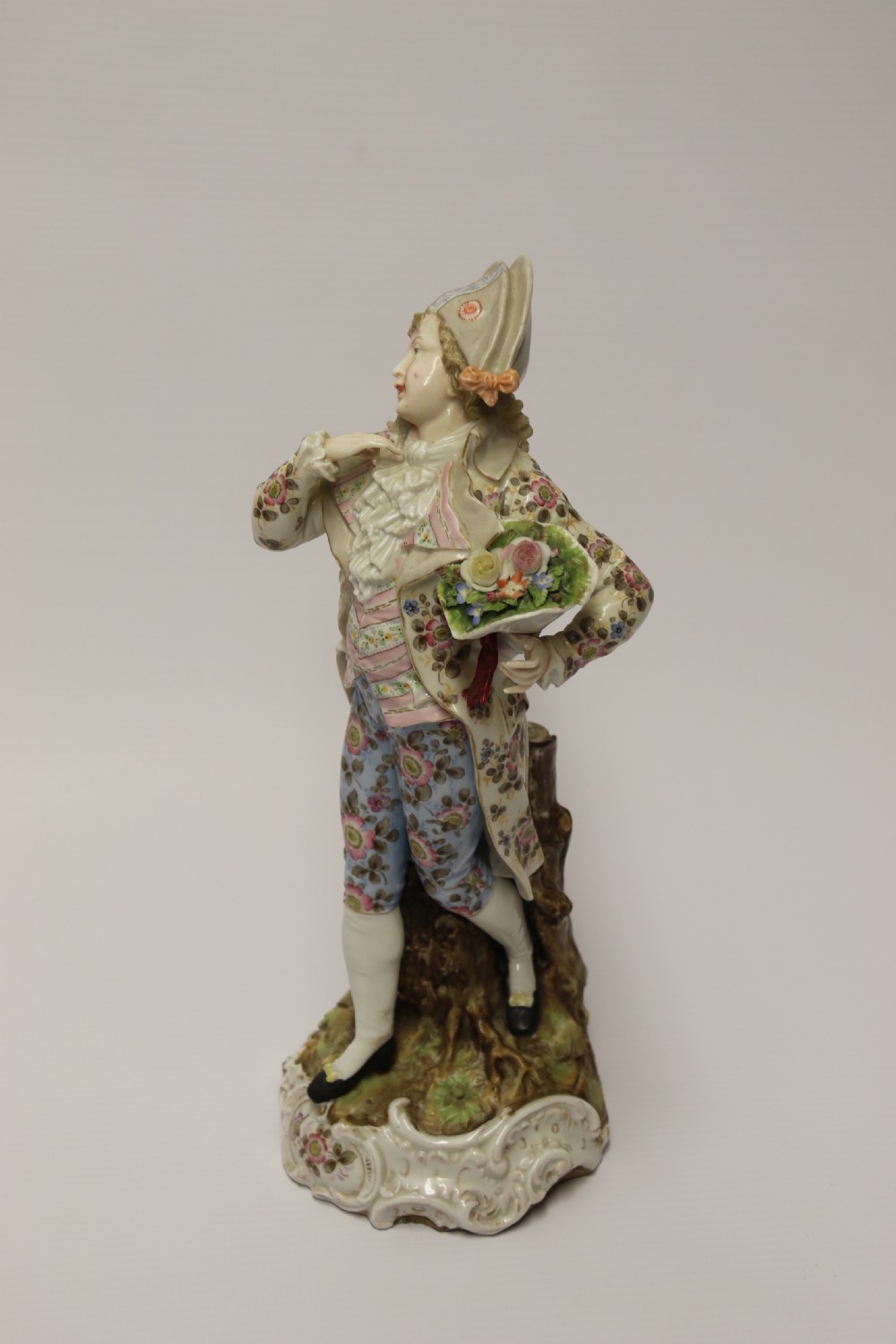 A superb pair of late 19th century Rudolstadt Volkstedt Figures   View XXV