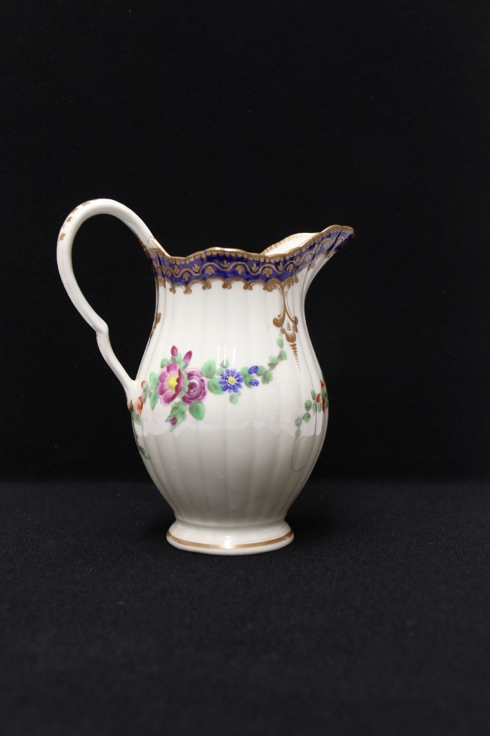 A Dr. Wall first period Worcester Cream Jug, C 1770 View VII