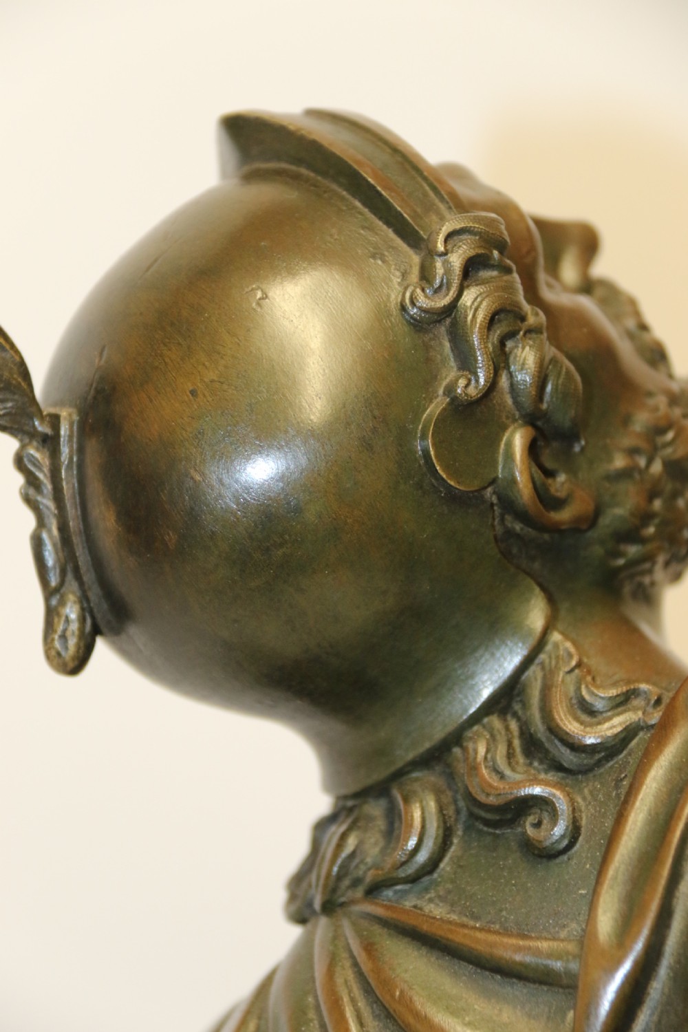 A large Italian Grand Tour Bronze Sculpture of the Greek God Prometheus. View XVIII