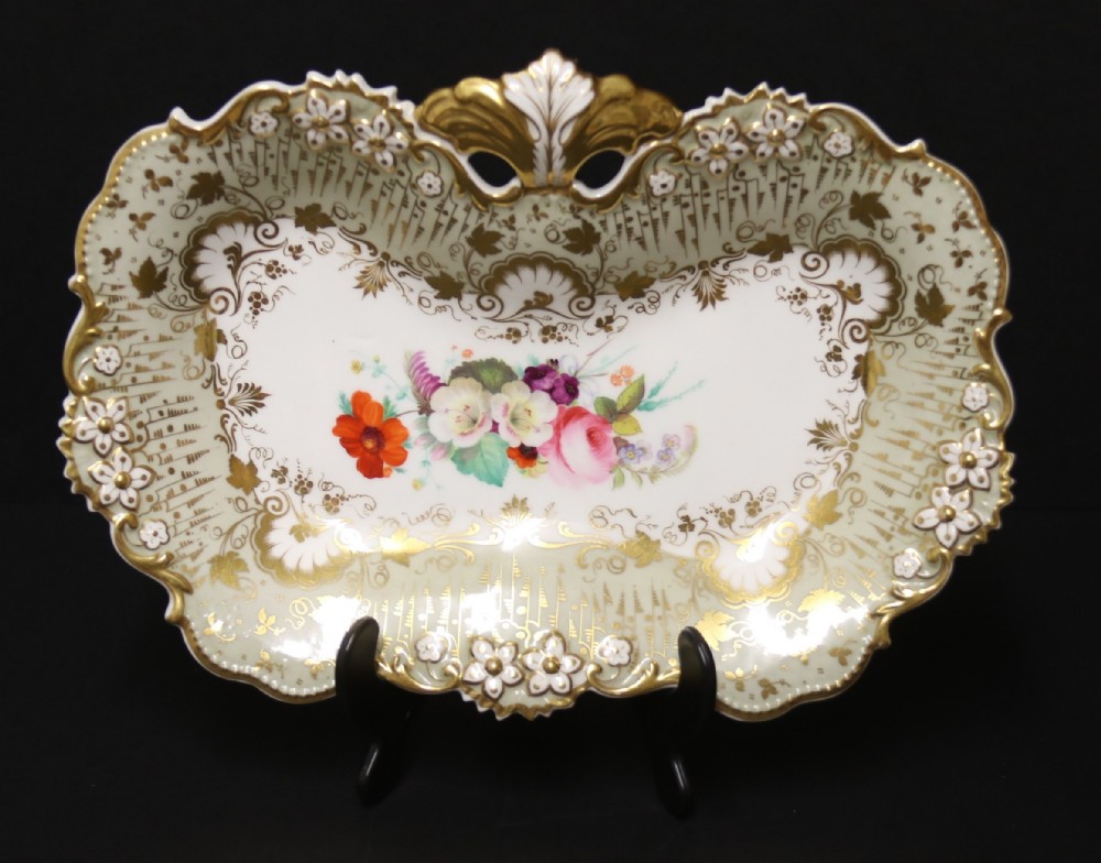 A fine early 19th c English Davenport Dish, Circa 1835