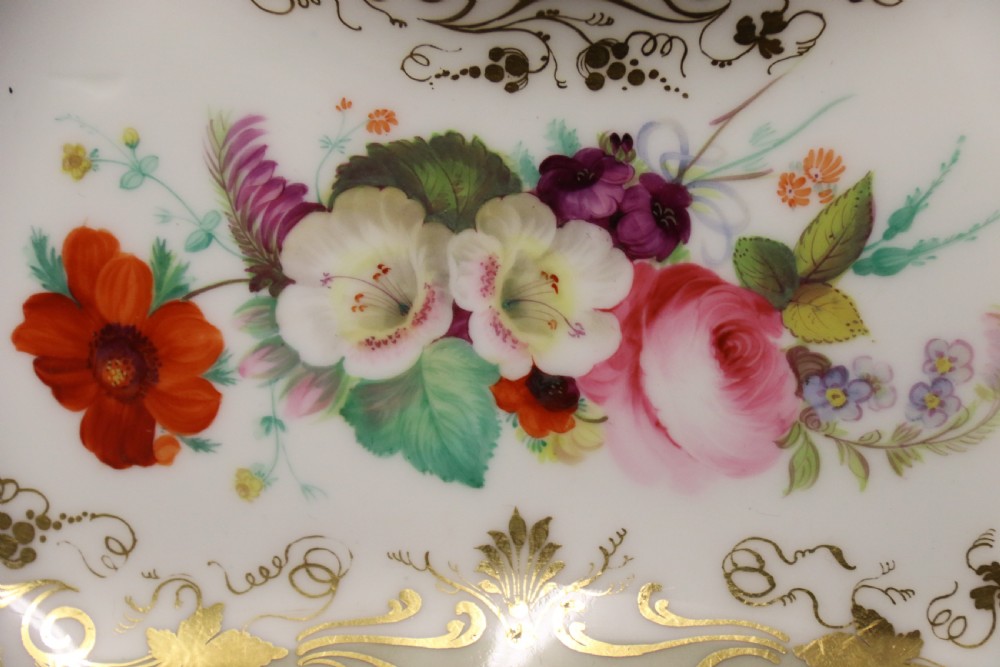 A fine early 19th c English Davenport Dish, Circa 1835 View II