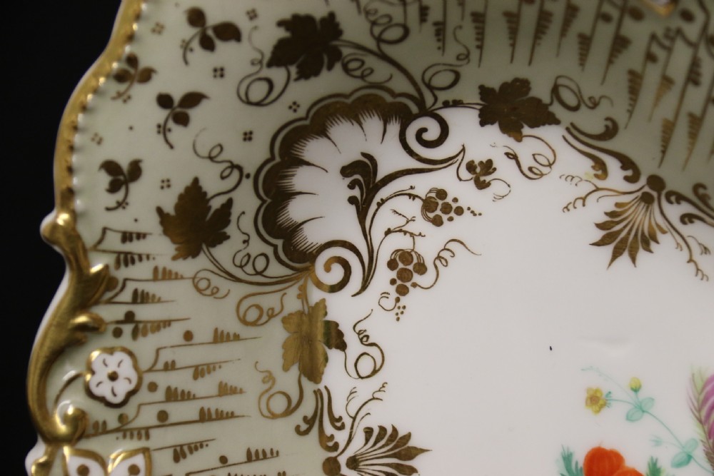 A fine early 19th c English Davenport Dish, Circa 1835 View V