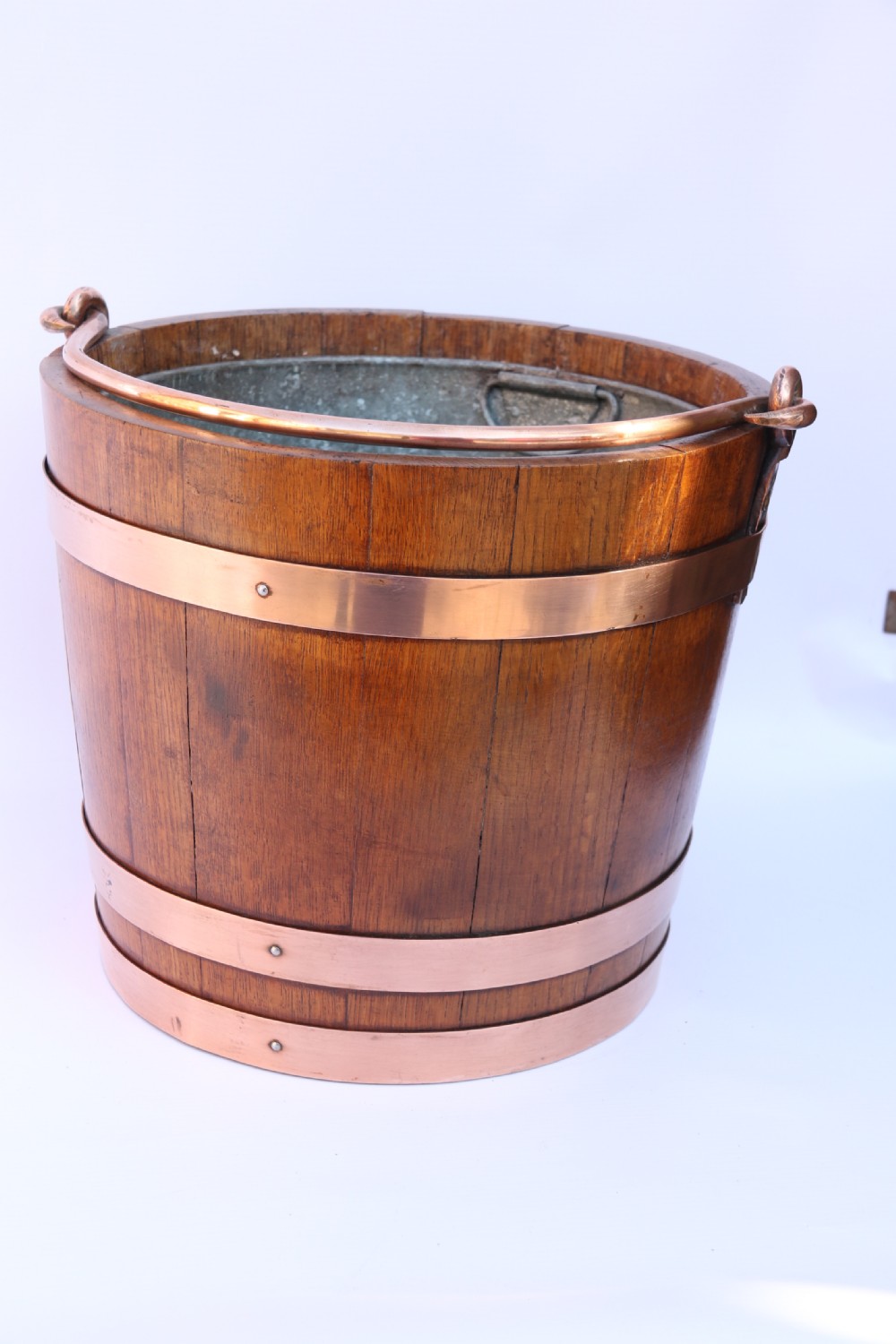 A rare George VI English oak Bucket , Circa 1930 View IV