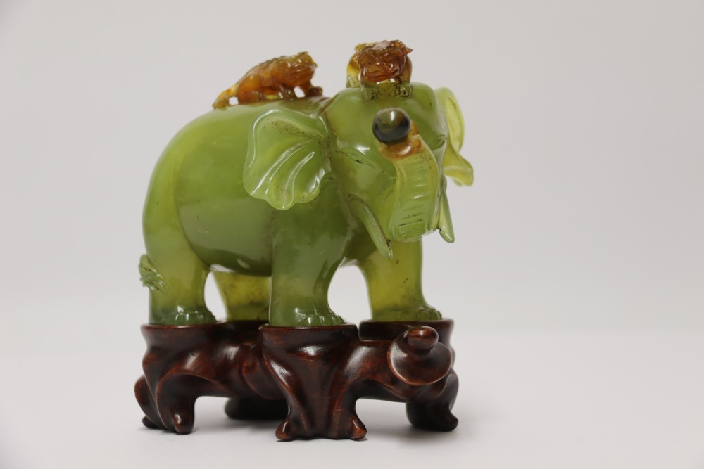A fine Chinese carved hardstone study of a Elephant

A fine Chinese carved hardstone study of a Elephant

A fine Chinese carved hardstone study of a Elephant View II