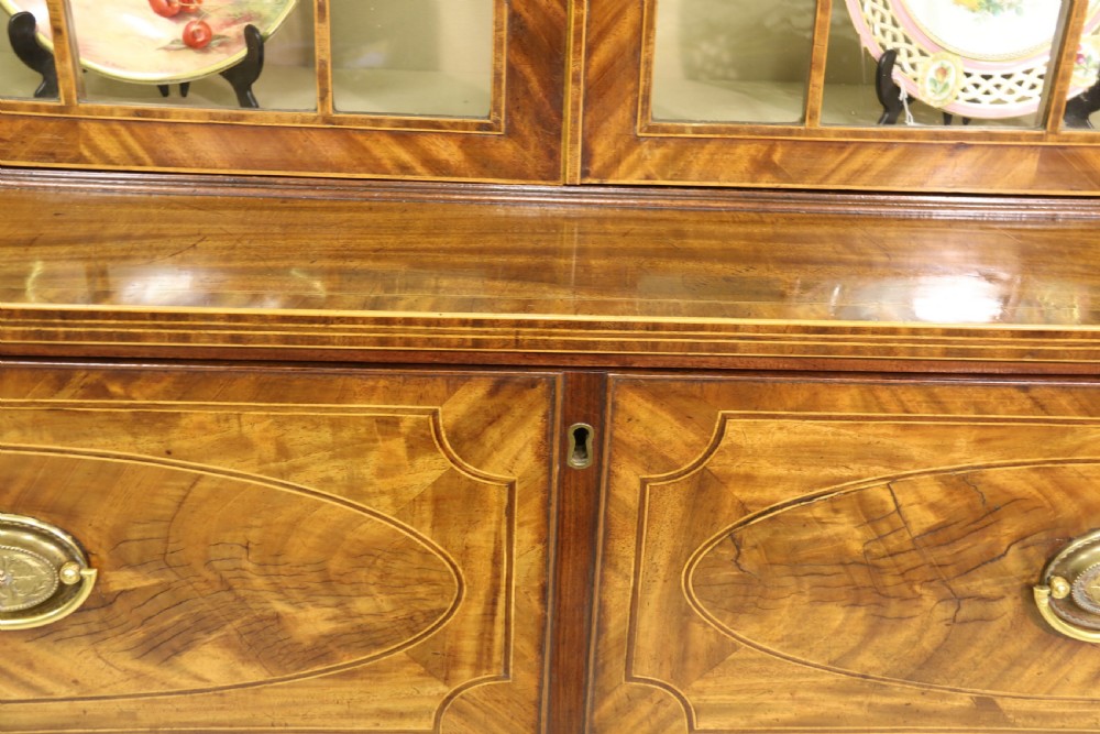 A superb George III Period inlaid Flame Mahogany Secretaire Bookcase/Display Cabinet  View XIV