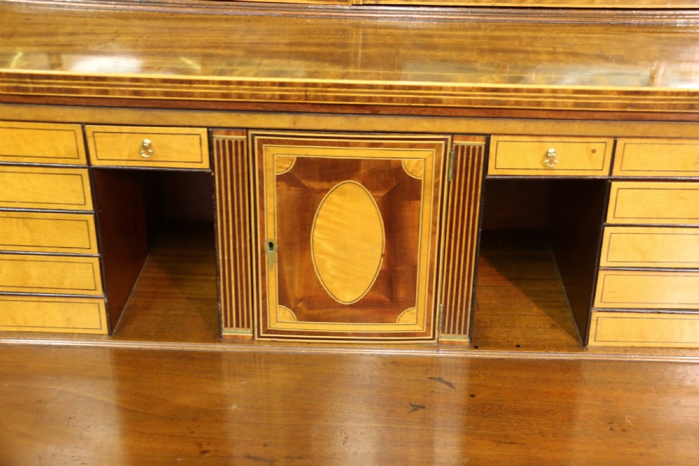 A superb George III Period inlaid Flame Mahogany Secretaire Bookcase/Display Cabinet  View XVI