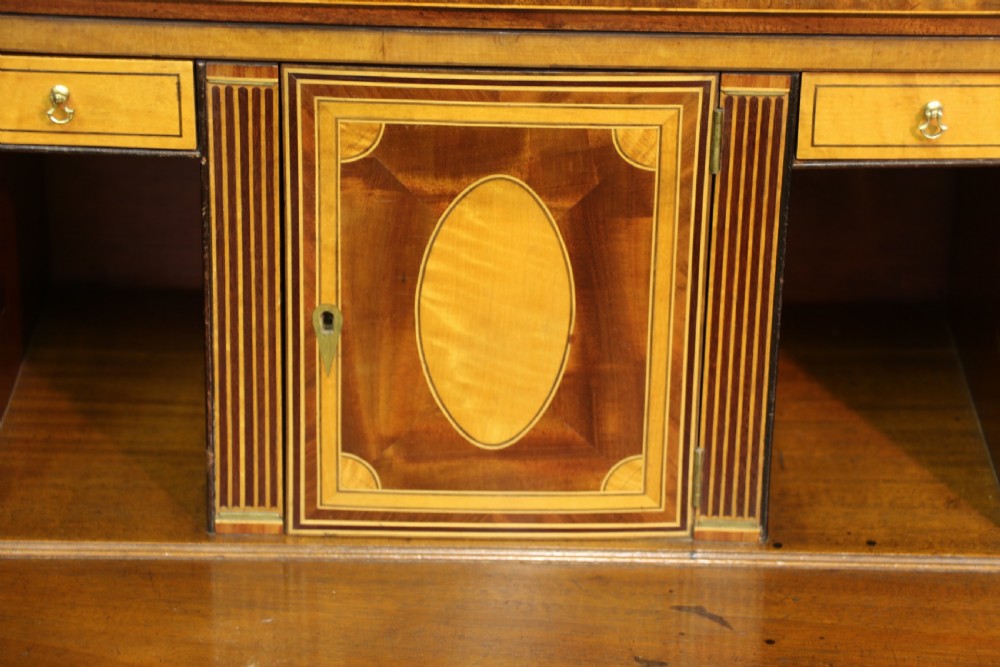 A superb George III Period inlaid Flame Mahogany Secretaire Bookcase/Display Cabinet  View XIX