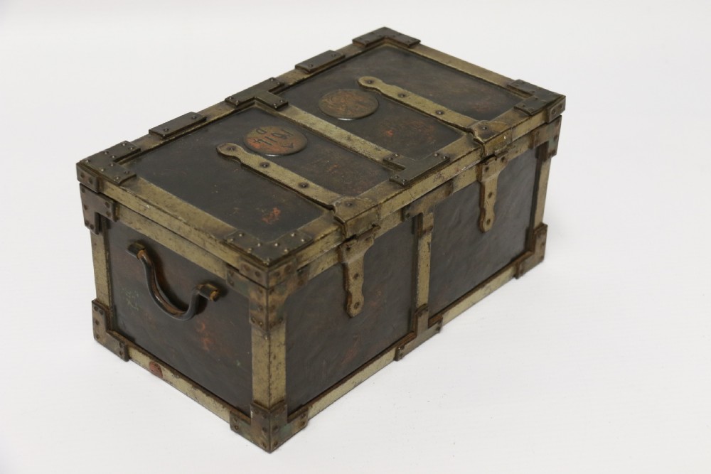 A rare Huntley and Palmers Novelty Biscuit Tin, English Circa 1900 View IV