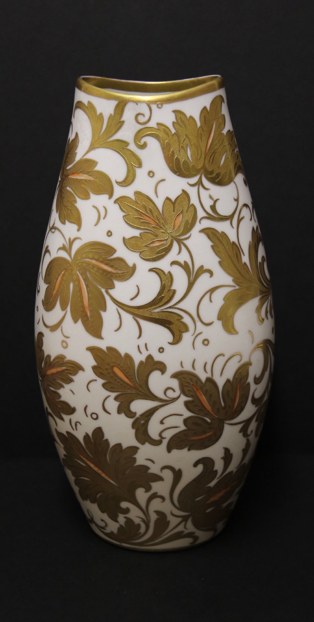 A fine Italian designer porcelain vase by Finzi