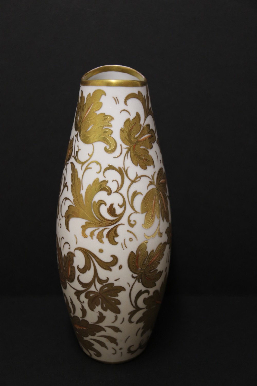 A fine Italian designer porcelain vase by Finzi View III