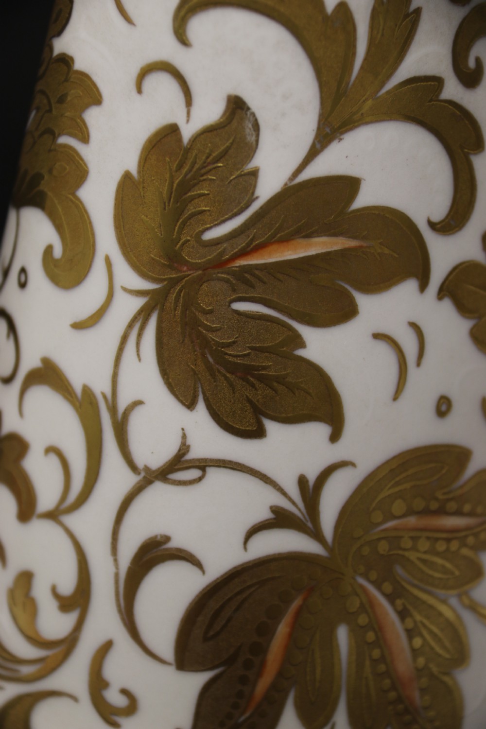 A fine Italian designer porcelain vase by Finzi View VIII
