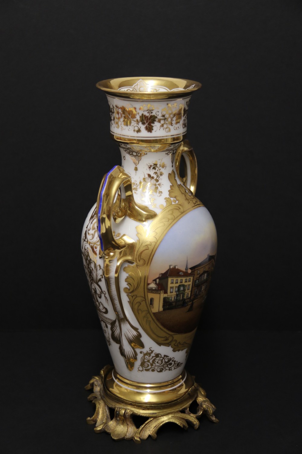 A magnificent 19th century porcelain vase by Thun of Austria, C1850 View V