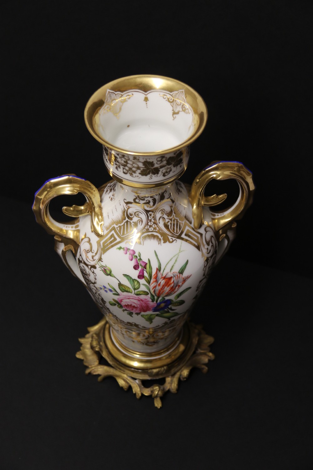 A magnificent 19th century porcelain vase by Thun of Austria, C1850 View XX