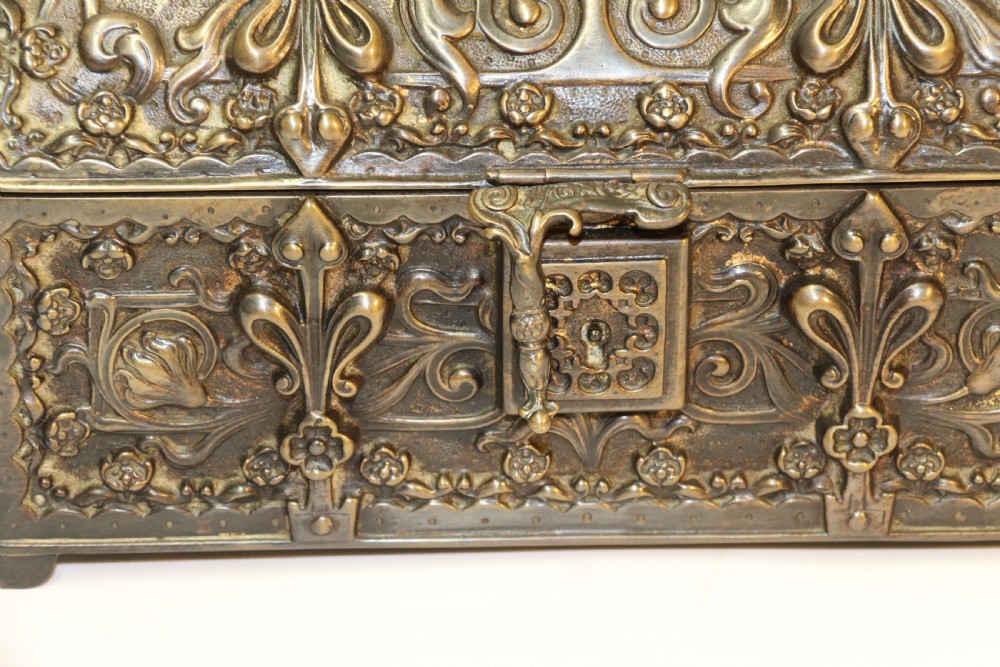 
A  fine French 19th-century bronze Jewel Casket

 View VI