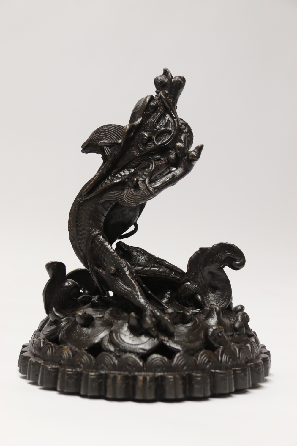 A large and impressive Japanese Meiji period bronze censer View IX