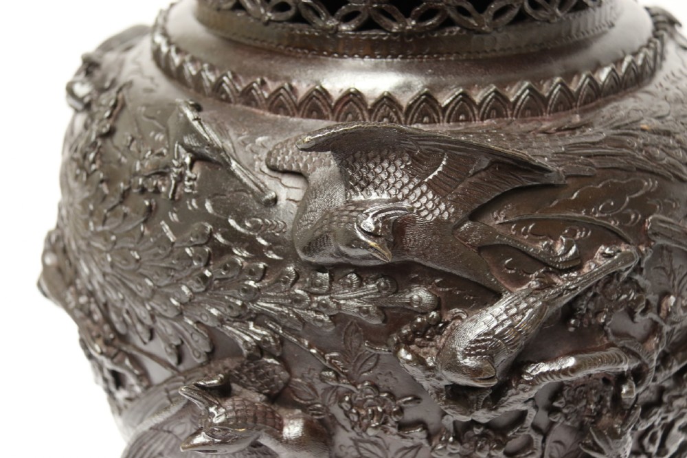 A large and impressive Japanese Meiji period bronze censer View XVI