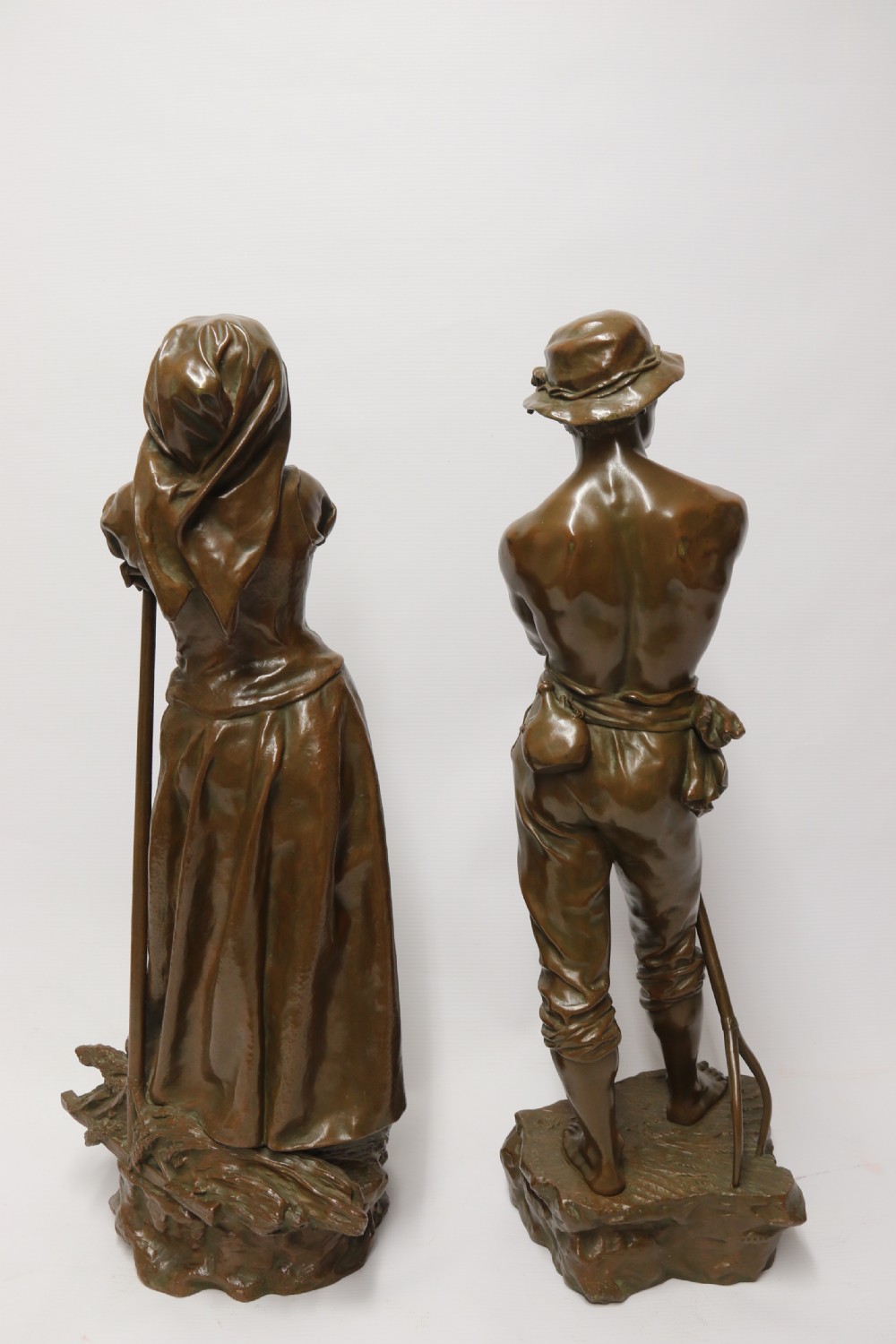 A beautiful pair of large bronze figures depicting farm workers View VI