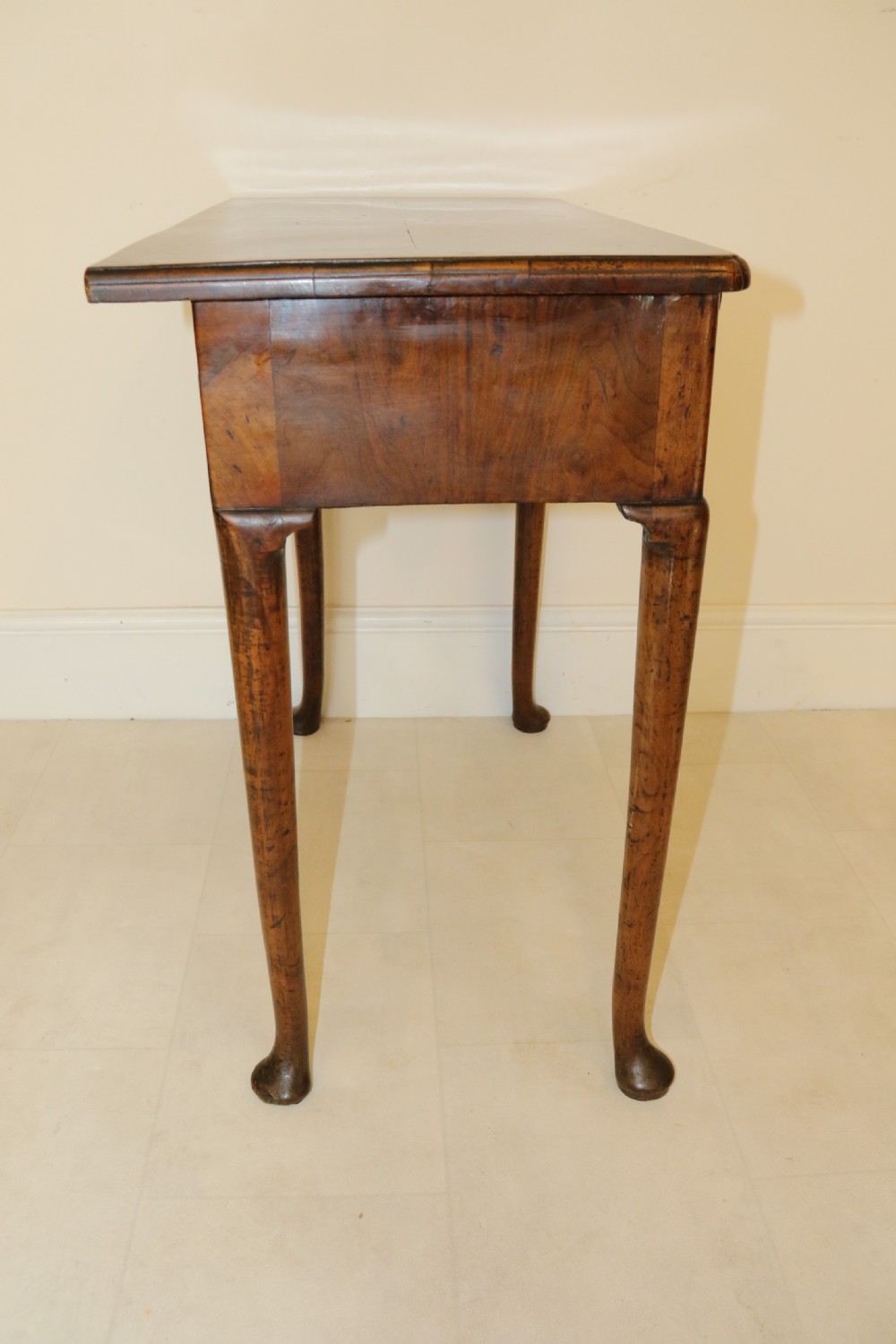 A Rare Early Georgian Figured  Walnut Writing Table C 1750 View XIX