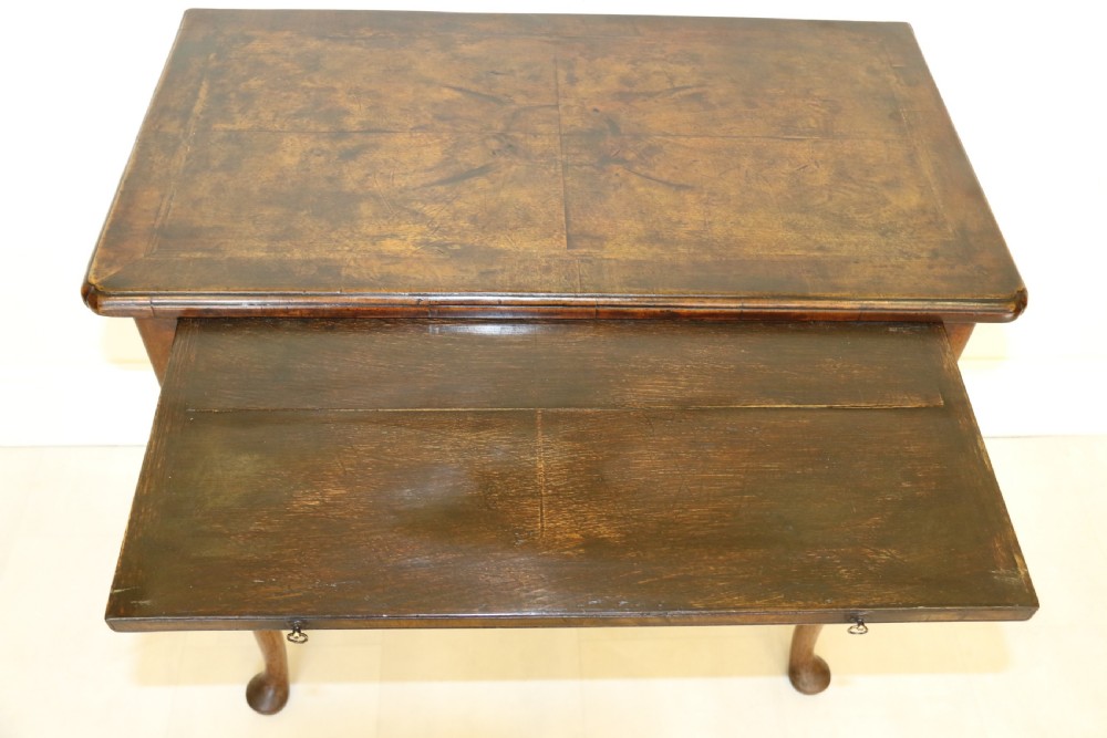 A Rare Early Georgian Figured  Walnut Writing Table C 1750 View XXI