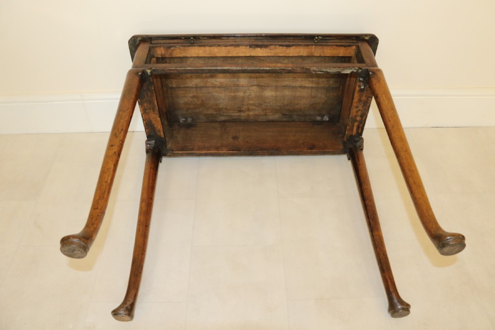 A Rare Early Georgian Figured  Walnut Writing Table C 1750 View XXV