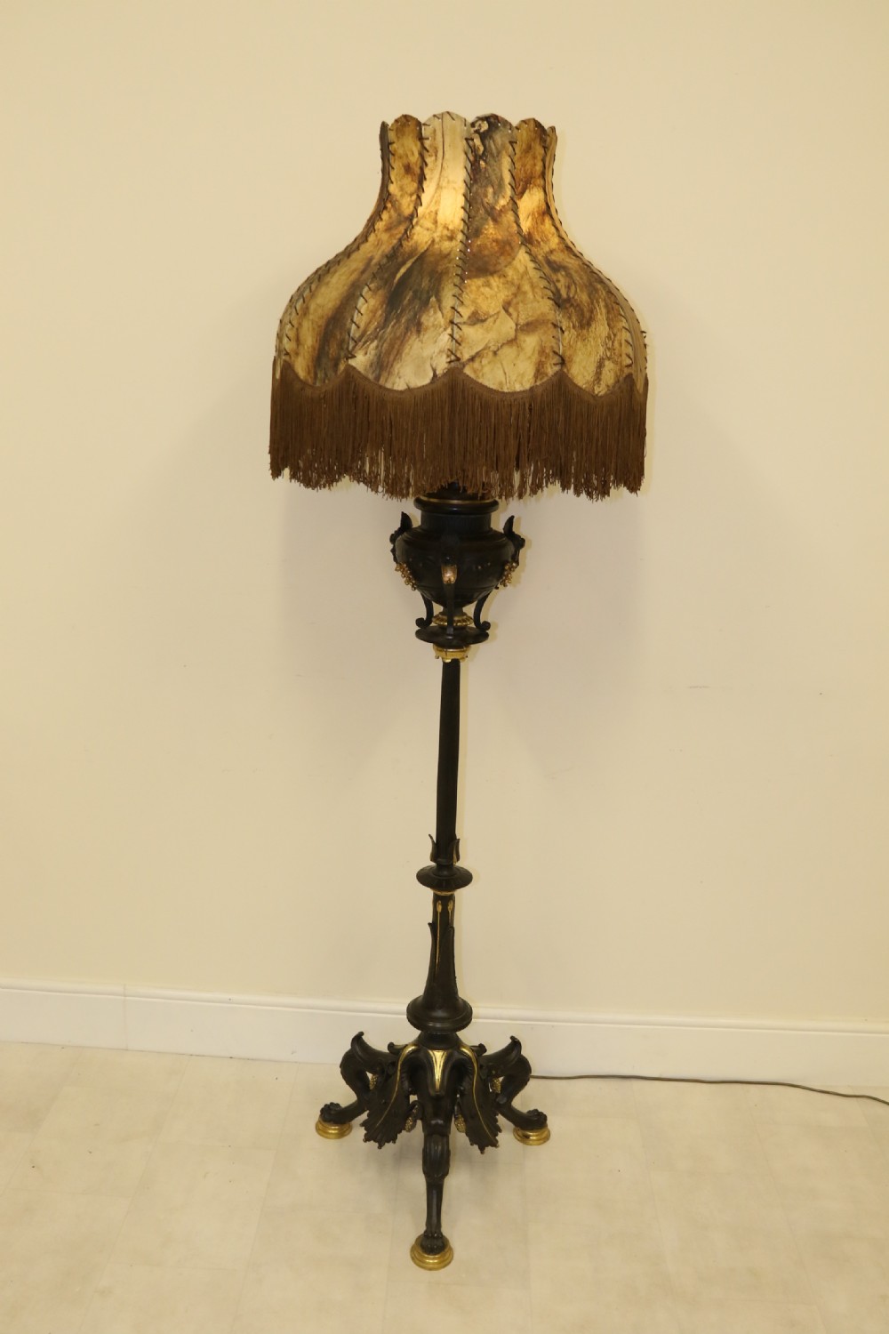 An exceptional late 19th century bronze standard lamp. View IV