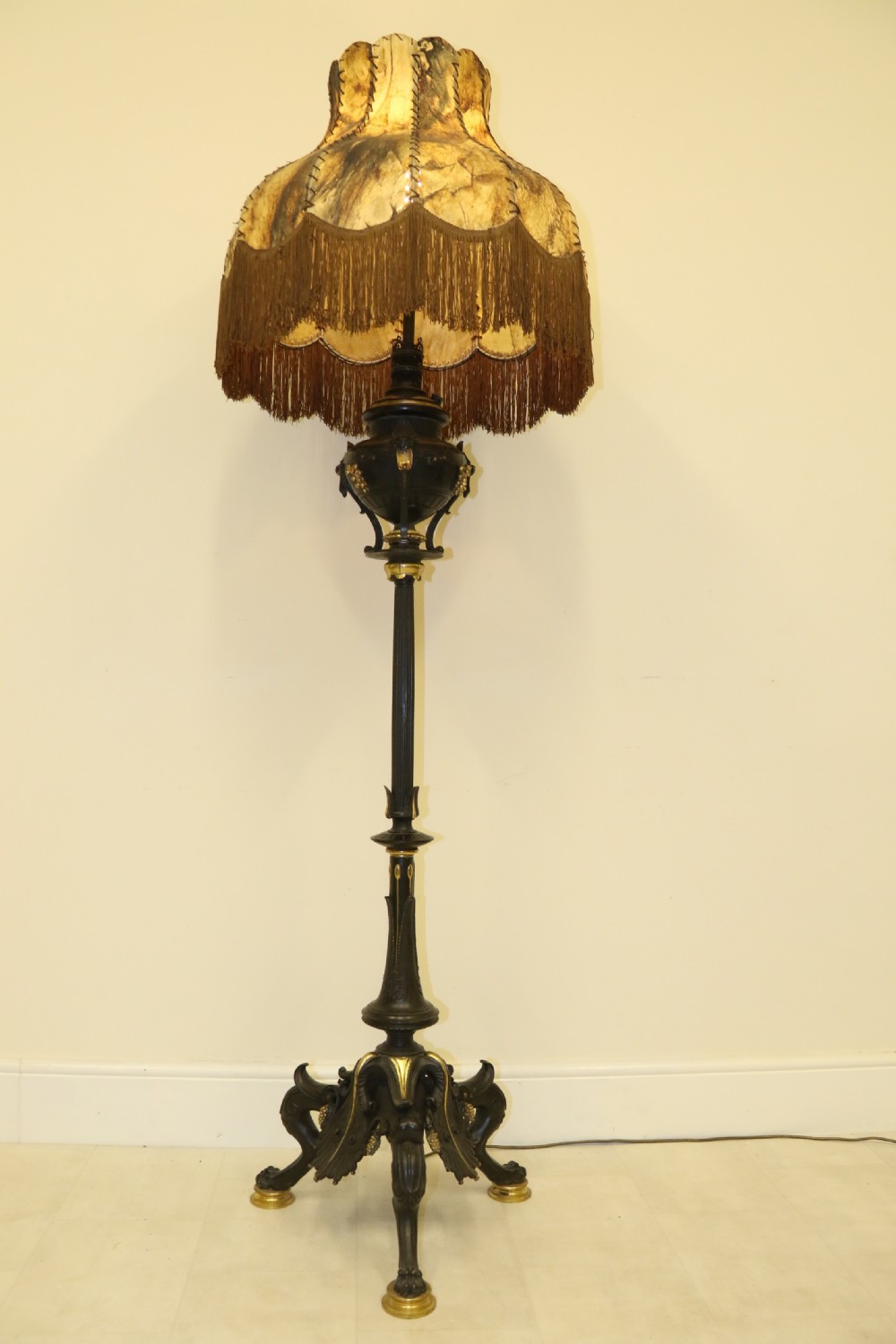 An exceptional late 19th century bronze standard lamp. View XXIII