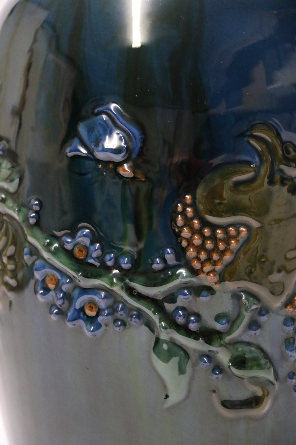 Sir Edmund Harry Elton Sunflower Studio pottery vase, C 1890 View XI