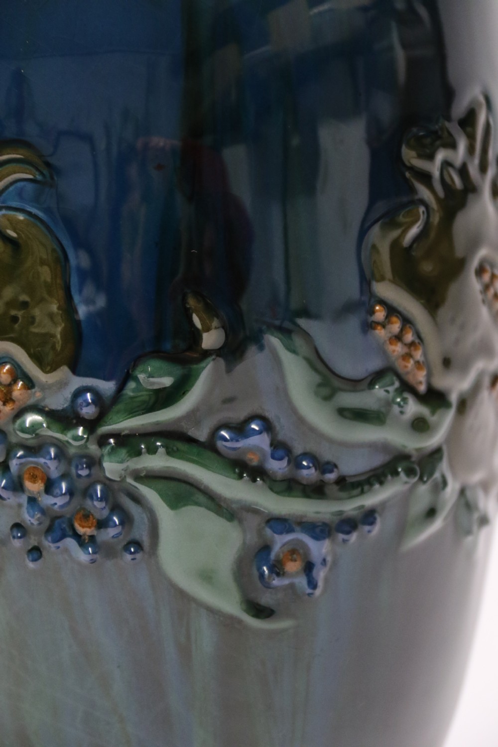 Sir Edmund Harry Elton Sunflower Studio pottery vase, C 1890 View XIII