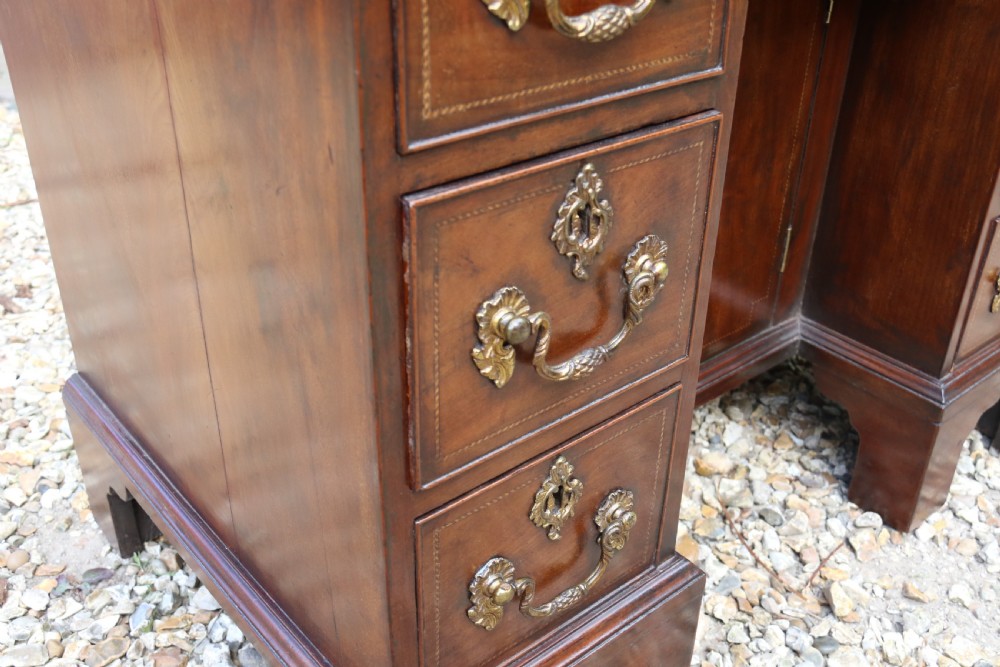 Kneehole Desk inlaid with marquetry, George III period  View IV